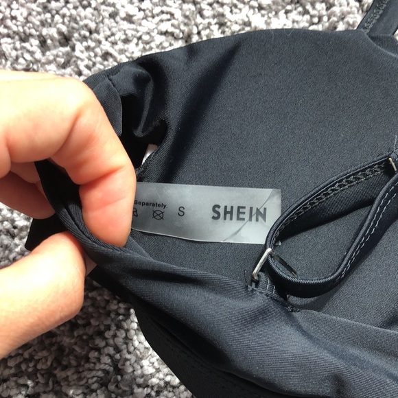 Black sexy bikini with metal ring - Picture 6 of 6